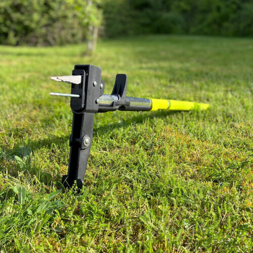 Selections Long Reach Telescopic Lawn Weeder Tool 2
