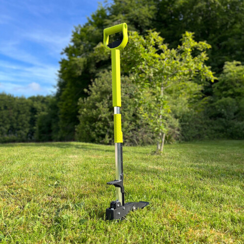 Selections Long Reach Telescopic Lawn Weeder Tool 1