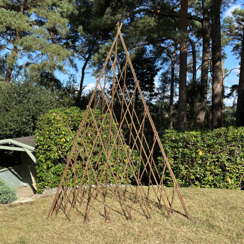 Selections Set of Three Expanding Willow Garden Obelisks (1.5m) 2