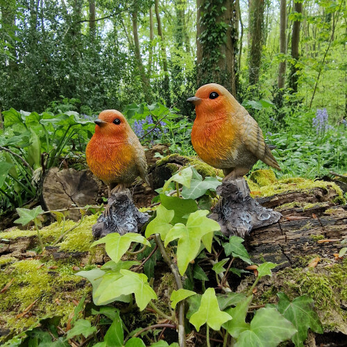 Selections Robin on a Tree Stump Garden Ornament (Set of 2) 2