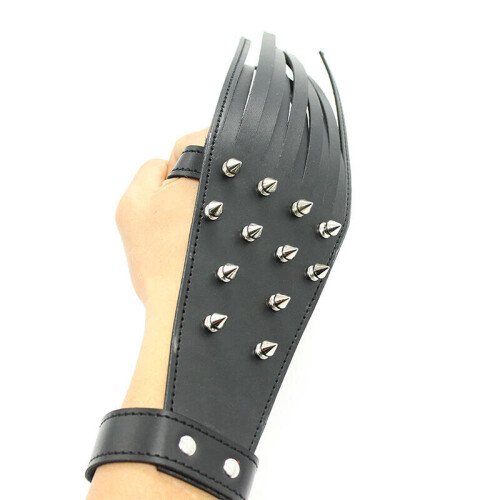 Spiked Claw Slapper 1