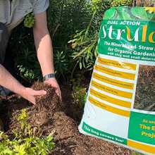 Strulch Mineralised Straw Garden Mulch 9kg x2 (v2)