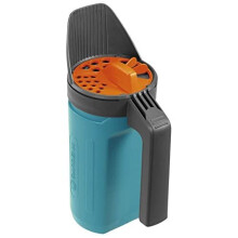 GARDENA Kleinstreuer S: Grit container and hand spreader for sand, salt and grit, for spreading in winter, unique dosing system for fertilizer an