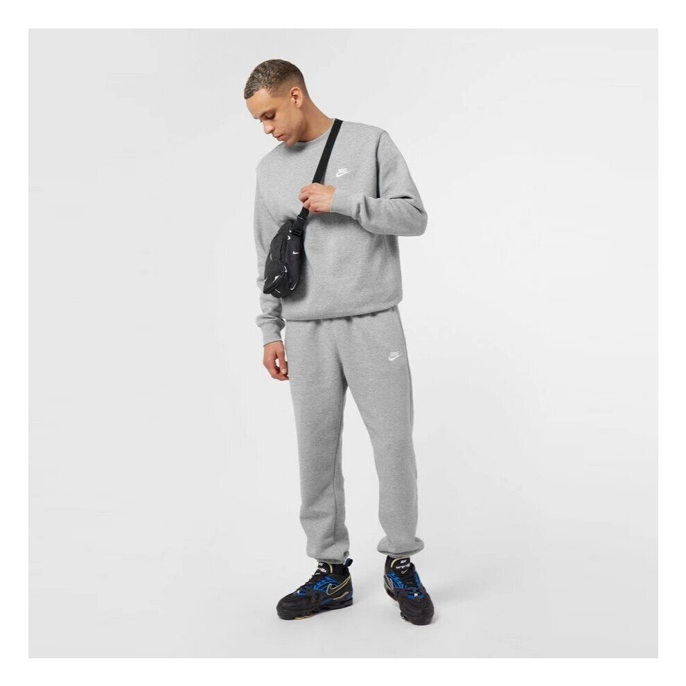 (804340 804406 Nike Mens Crewneck Tracksuit Grey S) Nike Mens Sportswear Crewneck Tracksuit Set Clubfleece