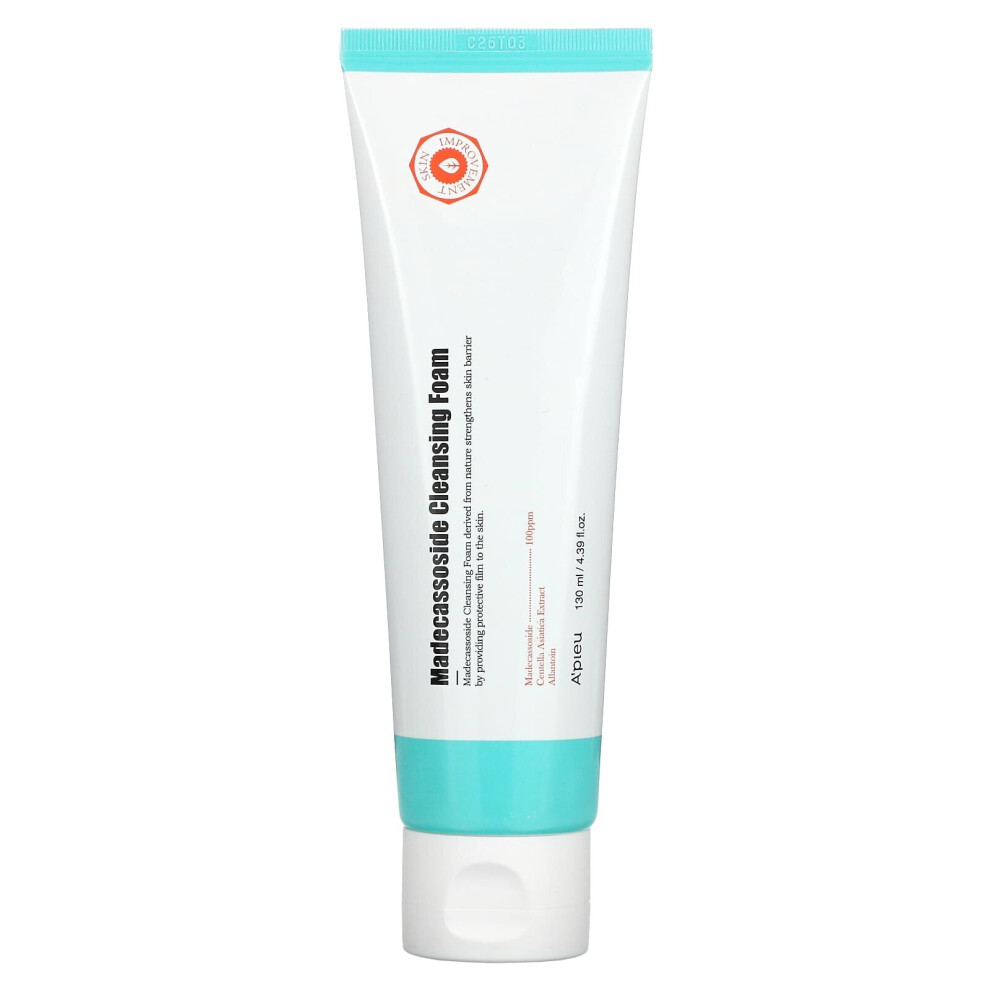 A'pieu , Madecassoside Cleansing Foam, 4.39 Fl Oz (130 Ml)