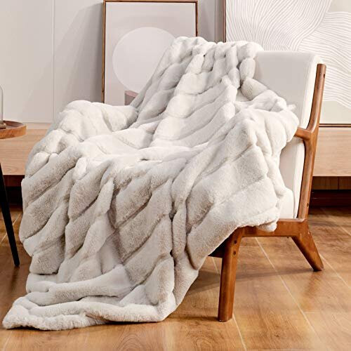 Cozy Bliss Luxury Super Soft Striped Faux Fur Throw Blanket for Couch, 50&quot;x60&quot; Beige, Warm Milky Plush Blanket for Sofa Bed Living Room Bedroom (