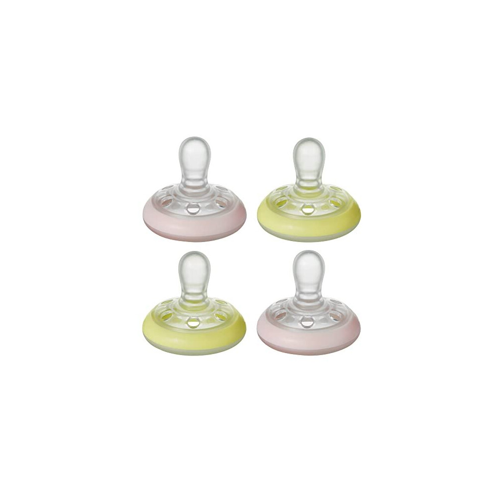 Tommee Tippee Breast-Like Soother Night, Glow in the Dark, Skin-Like Texture, Symmetrical Orthodontic Design, 0-6m, Pink & Yellow, Pack of 4 Dummies