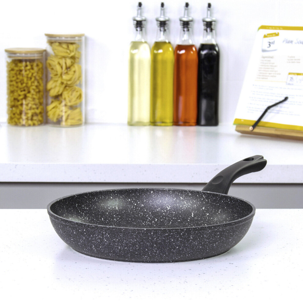 Blackmoor 67080 28cm Frying Pan / Non-Stick, Anti-Scratch / Black