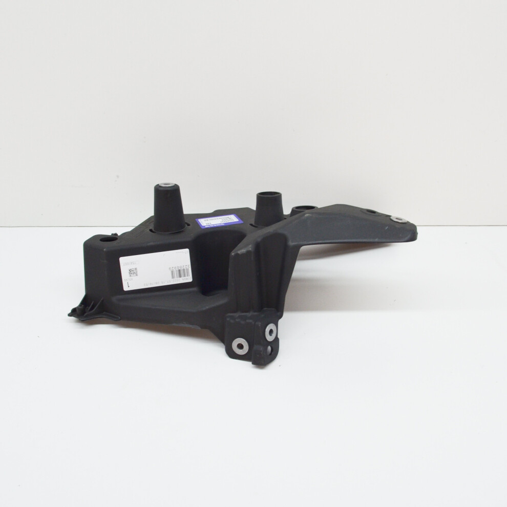 VOLVO XC60 MK2 Front Right Fender Carrier 32288929 NEW GENUINE on  