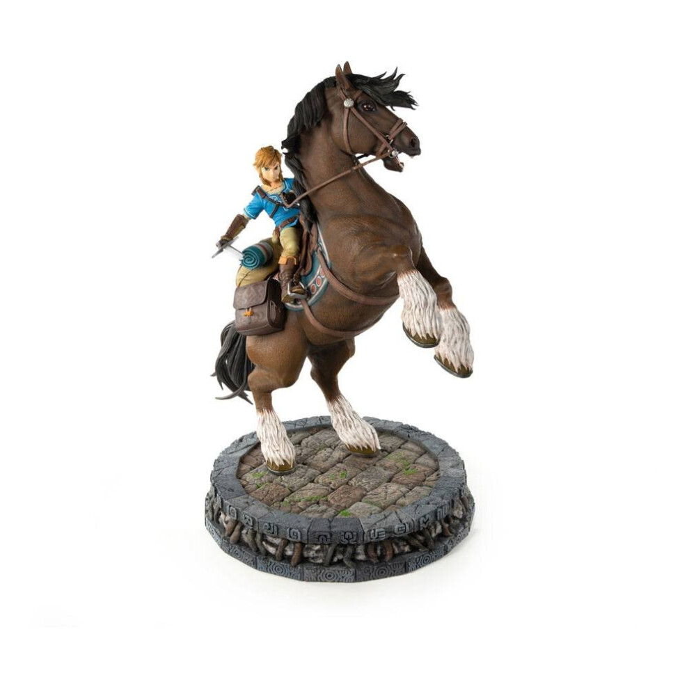 First4figures The Legend Of Zelda Breath Of The Wild Statue Link On Horseback - 56 Cm