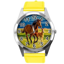 Yellow Leather Round Watch for Horse Fans E5