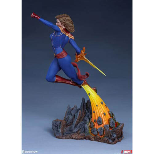 Marvel Captain Marvel Statue 2