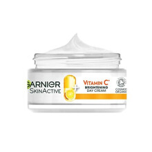 Garnier Vitamin C Brightening Day Cream 50ml, Face Moisturiser to Nourish Skin, Smooth Lines & Boost Glow, With Vitamin C and Super Citrus For