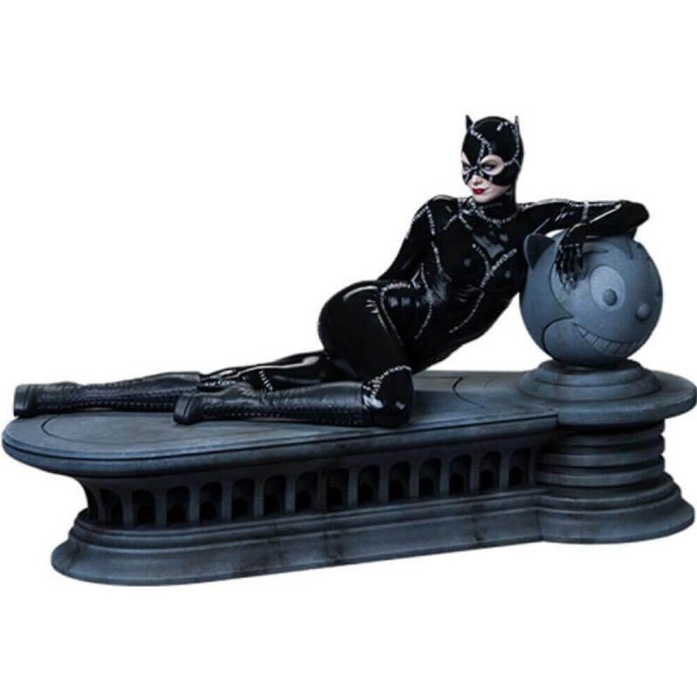 Batman Returns Catwoman 1:4 Scale Maquette