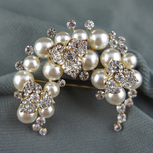 14k Gold plated pearls solid brooch pin with crystals 2