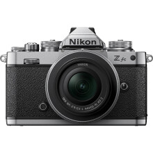 Nikon Z fc Spiegellose Systemkamera mit 16-50 mm Objektiv