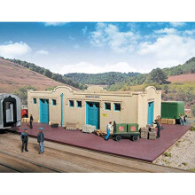 Walthers Cornerstone Series Kit HO Scale Mission-Style Freight House