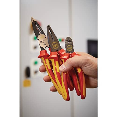 Draper Draper 94624 XP1000 VDE Combination Pliers, 200mm 2