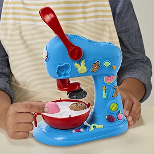 Play-Doh Play-Doh Kitchen Creations Set pa????d??? ??a   p?s??ta   e   ??e? pa????d???, 25 e??a?e?a ?a? 15 ???s??  e?,   ? t????? pa????d?a ??a ??p?a (ap???e?s 2