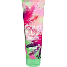 Hengivne kreationer Vacay Vibes Tanning Lotion - IndendørsUdendørs Tropical Bronzing cocktail tilsat huddæmpende