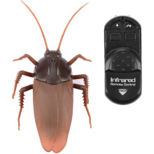RC Remote Control Cockroach Creepy Insect Halloween Scary Toys Infrared Gift Fun