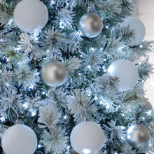Festive Indoor & Outdoor 5ft Christmas Tree Lights 520 White LEDs