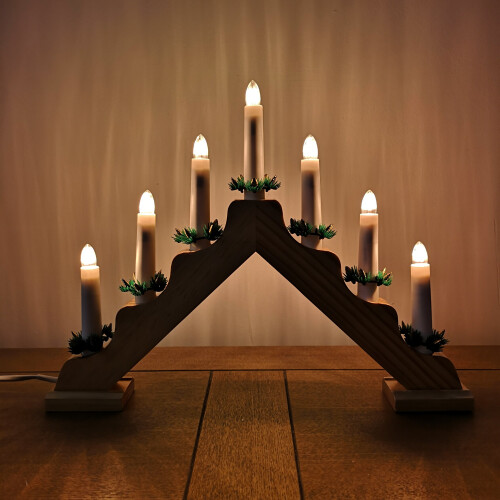 Premier Christmas Decoration 'V' Shaped Wooden Mains LED 7 Light Candlebridge