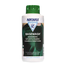 Nikwax BaseWash 1000 ml hajunpoistava puhdistusaine pohjakerroksille, sukille ja aktiivisille vaatteille, poistaa hajuja ja parantaa suorituskyky