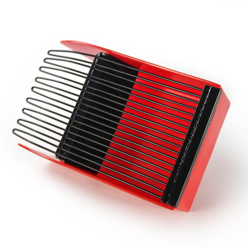 Berry Picker Plastic Blueberry Picking Tool With Metallic Comb For Garden 1