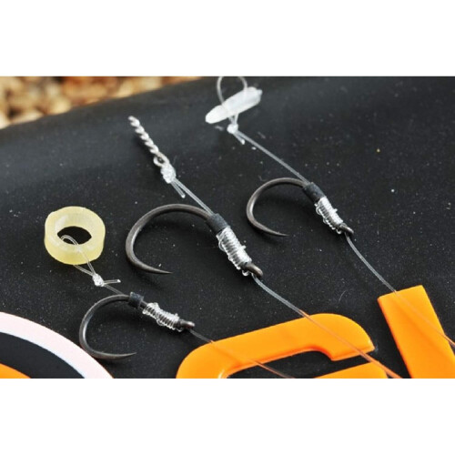 Guru QM1 15" Ready Rigs With Bait Bands - Size 18