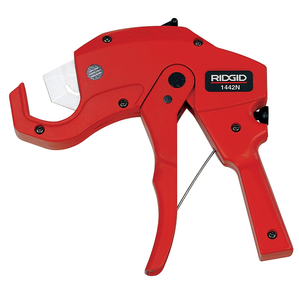 RIDGID 20191 1442N Ratcheting Plastic Pipe Cutter with Ergonomic Grips, 42 mm Plastic Pipe Cutter