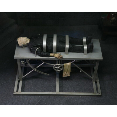 NECA Universal Monsters 7'' Scale Accessory Set - Frankenstein - Plush Soft Toy 2