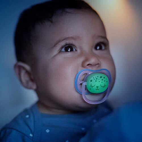Avent 2 Soothers Ultra Air Night 0-6 Months 2