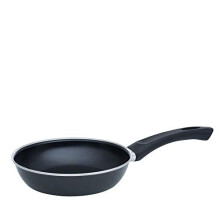 Riess, 0050-022 Gourmet Pan 18, Classic Black Mail, Diameter 18 cm, Height 4 cm, Capacity 0.6 Litres, Black Enamel, Frying Pan, Induction