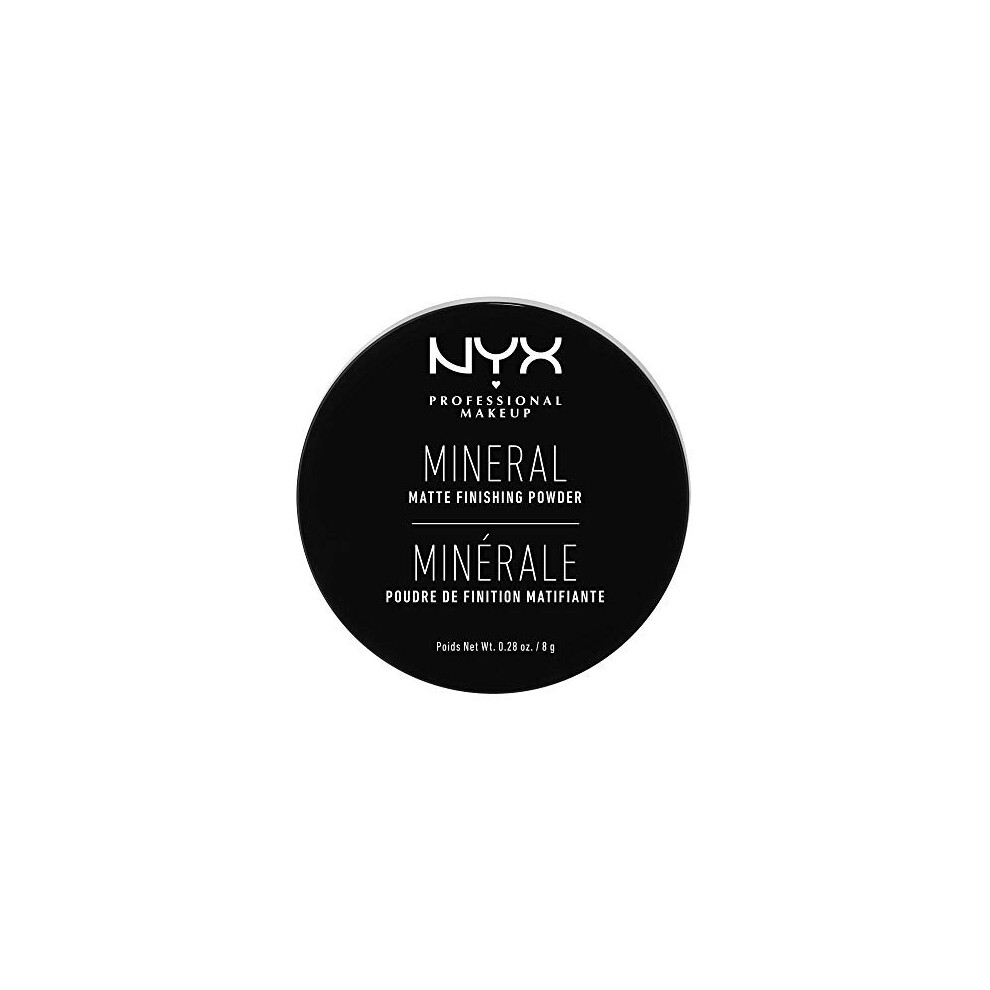 NYX Professional Makeup Mineral Finishing Powder, Loose Format, Matte Finish, Oil Absorbing, Vegan Formula, Shade: Light/Medium