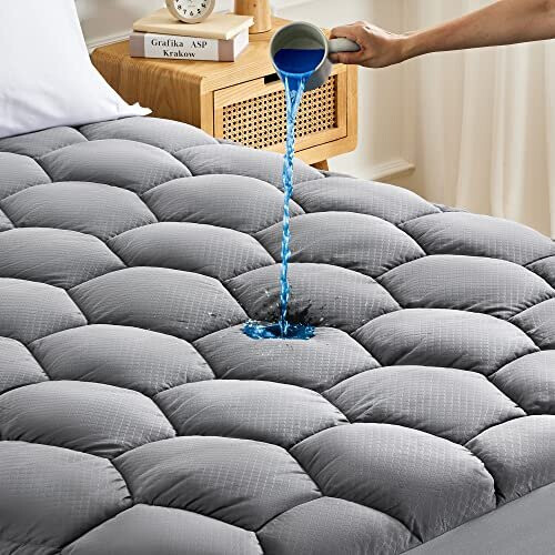 SONIVE Mattress Pad Waterproof Ultra Fluffy Soft Topper Breathable Noiseless Fitted Mattress Protector Premuim Alternative Filling Topper for King