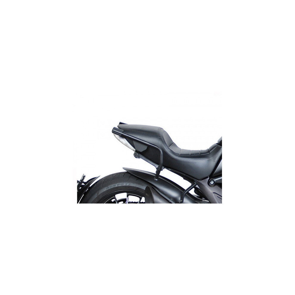 Shad 3P Pannier Fitting Kit For Ducati Diavel 1200 Models 8430358603257