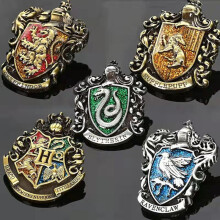 (Harry Potter brooch set (with gift box)) Harry Potter brooch & necklace combo set