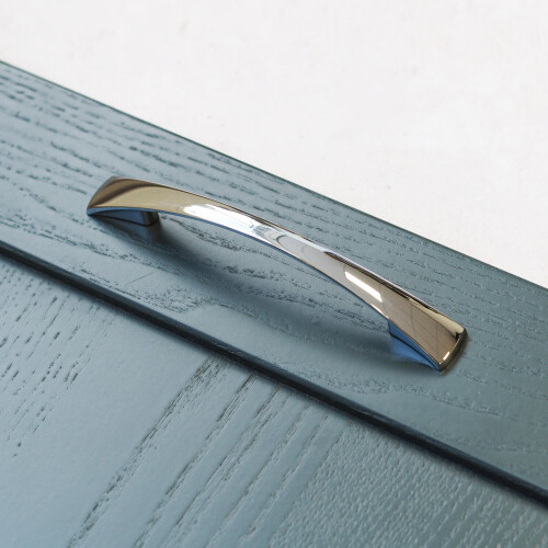 96mm Polished Chrome Kitchen Bow Cabinet Handle - 135mm Length, 25mm Projection 1