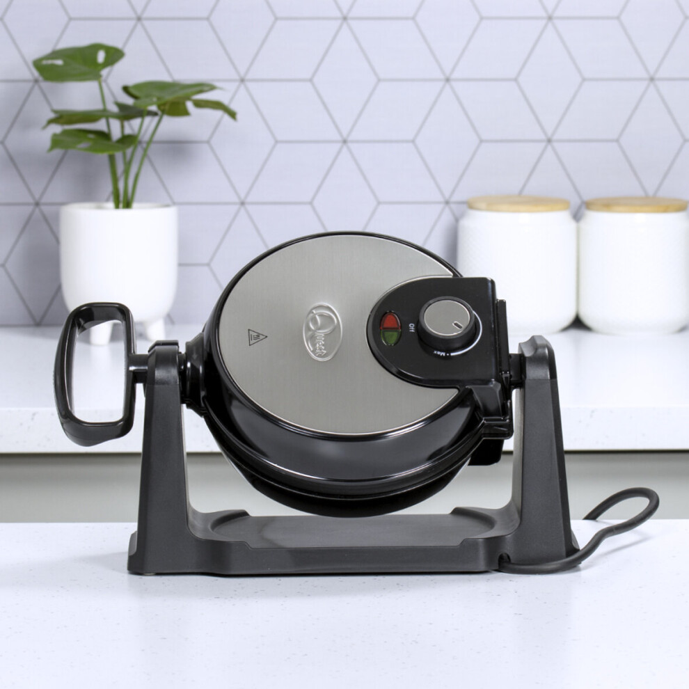 Quest 35969 Rotating Belgian Waffle Maker with Non Stick Plates