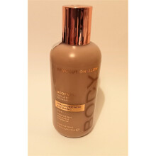 Makeup Revolution, Body Veil, Foundation, F13.5, 120ml