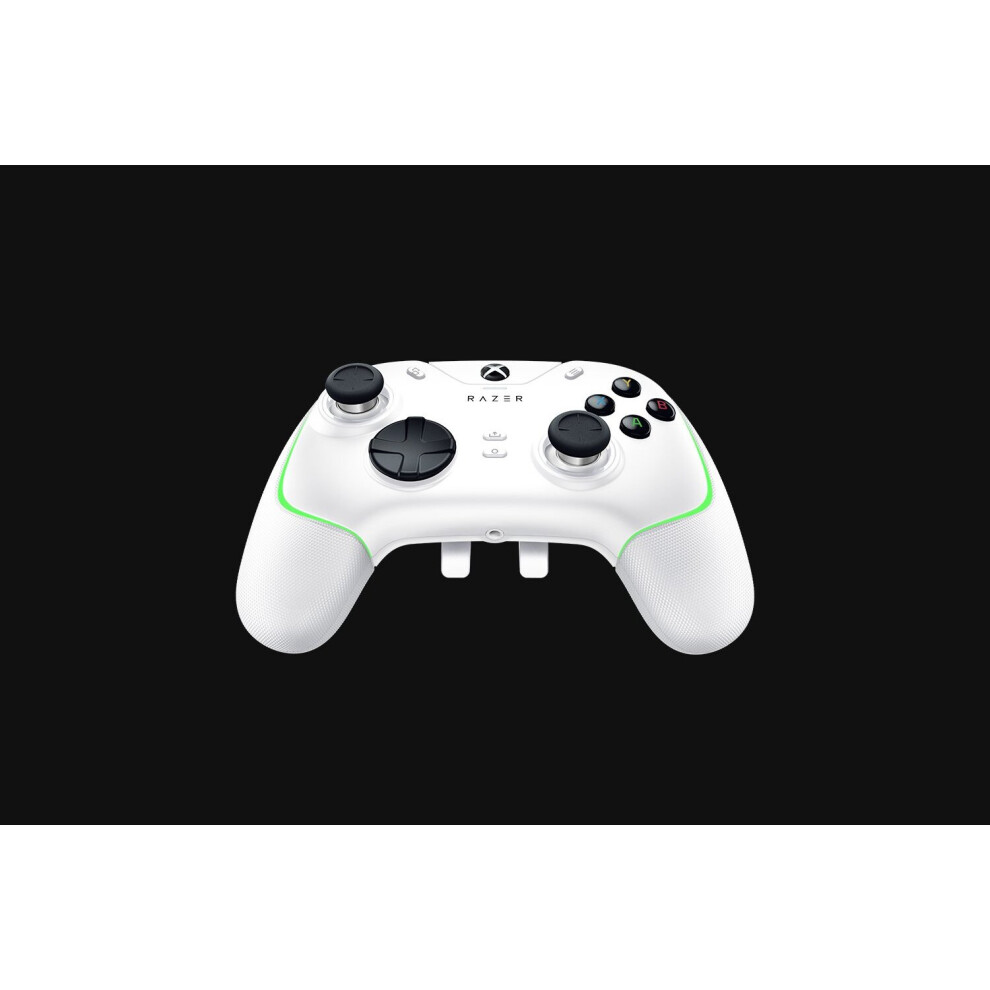 Razer Wolverine V2 Chroma White Usb Gamepad Analogue / Digital Xbox Series S, Xbox Series X