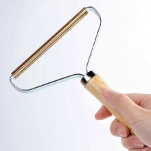 Does not rust Portable Pet Hair Remover for Cleaning Carpets, Sofas, Beds, Blankets, Clothes with Lint Removal Professional Tool (Stainless Steel)