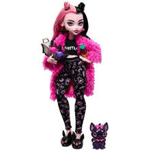 Monster High Doll And Sleepover Accessories, Draculaura Doll Pet Bat Count Fabulous, Creepover Party