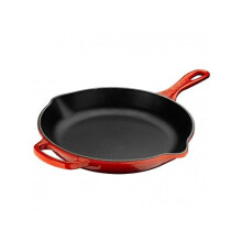 Le Creuset 9-Inch Skillet Cerise