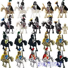 20PCS Knight Medieval Skeleton Soldiers Assembled Building Blocks Dolls Educational Toys To Send Base Board