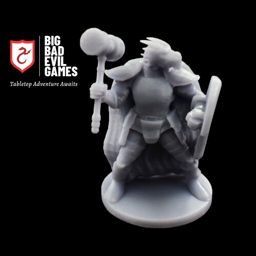 Dragonborn Cleric Miniature | Dragonkin with warhammer and shield 1