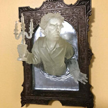 ( Men) Gothic 3D Spooky Sculptures Luminous Ghost in the Mirror Wall Plaque