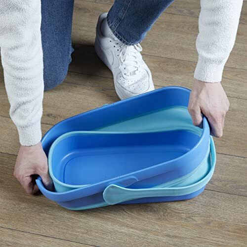 Spontex Twist Mop Ultra Compact Kit - Microfibre Mop & Foldable 10 Litre Bucket, White/Blue 2