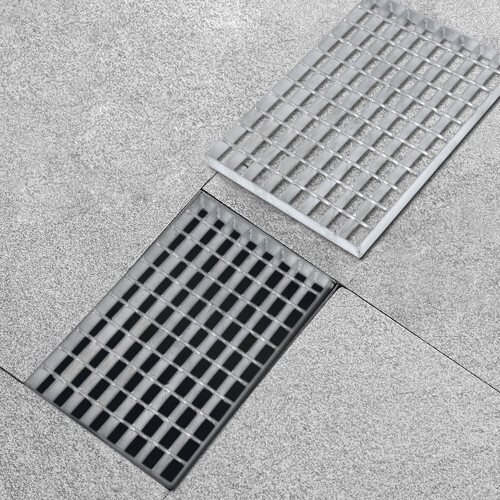 Living And Home (800 * 1000mm) Galvanised Steel Walkway Mesh Panel Heavy Duty Floor Deck Forge Grating Panel 2